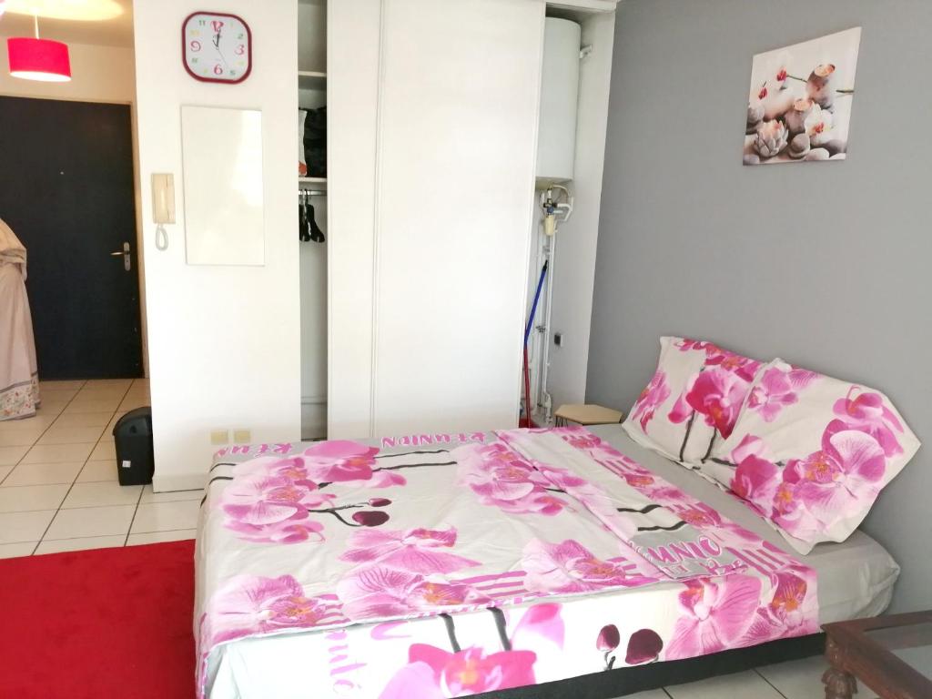 Studio avec vue sur la mer balcon et wifi a Saint Denis photo 4