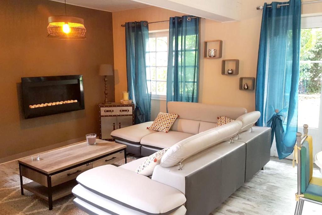 Villa de 3 chambres avec piscine privee jardin clos et wifi a Aspin en Lavedan photo 1