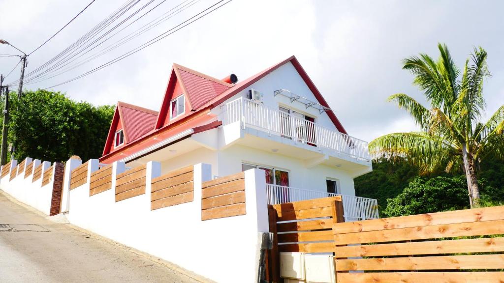 Villa de 4 chambres avec piscine privee jardin clos et wifi a Piton Saint Leu a 5 km de la plage photo 4