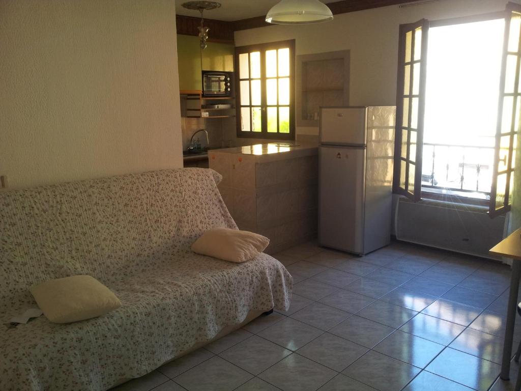 Joli appartement T2 au village de Rochebrune 05190 photo 1