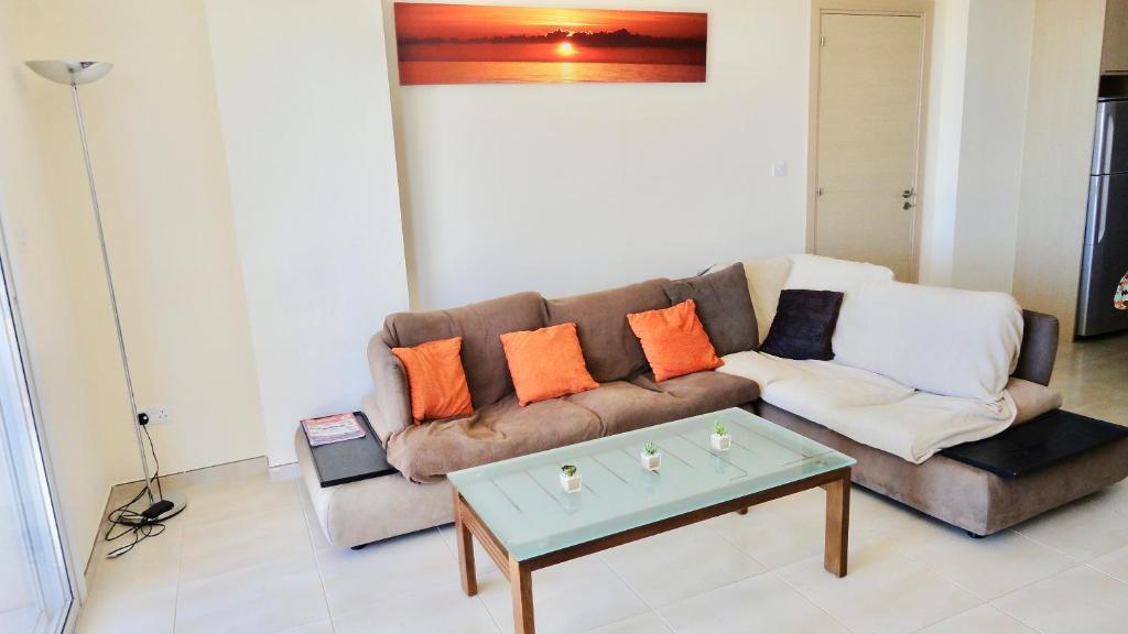 Stunning 2-Bed Apartment in Poli Crysochous photo 2