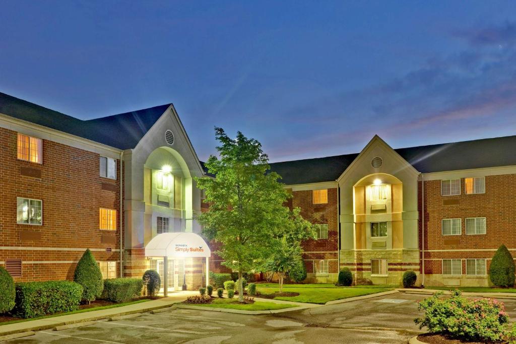 Sonesta Simply Suites Nashville Brentwood image