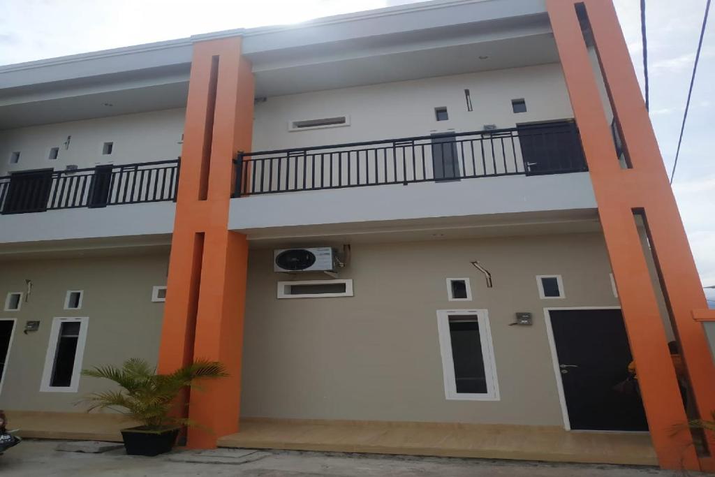 Nietsa Guest House Syariah Palu Mitra RedDoorz photo 3