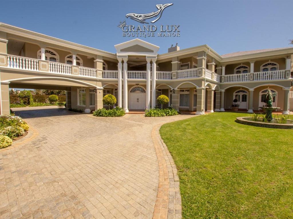 Grand Lux Boutique Manor photo 2