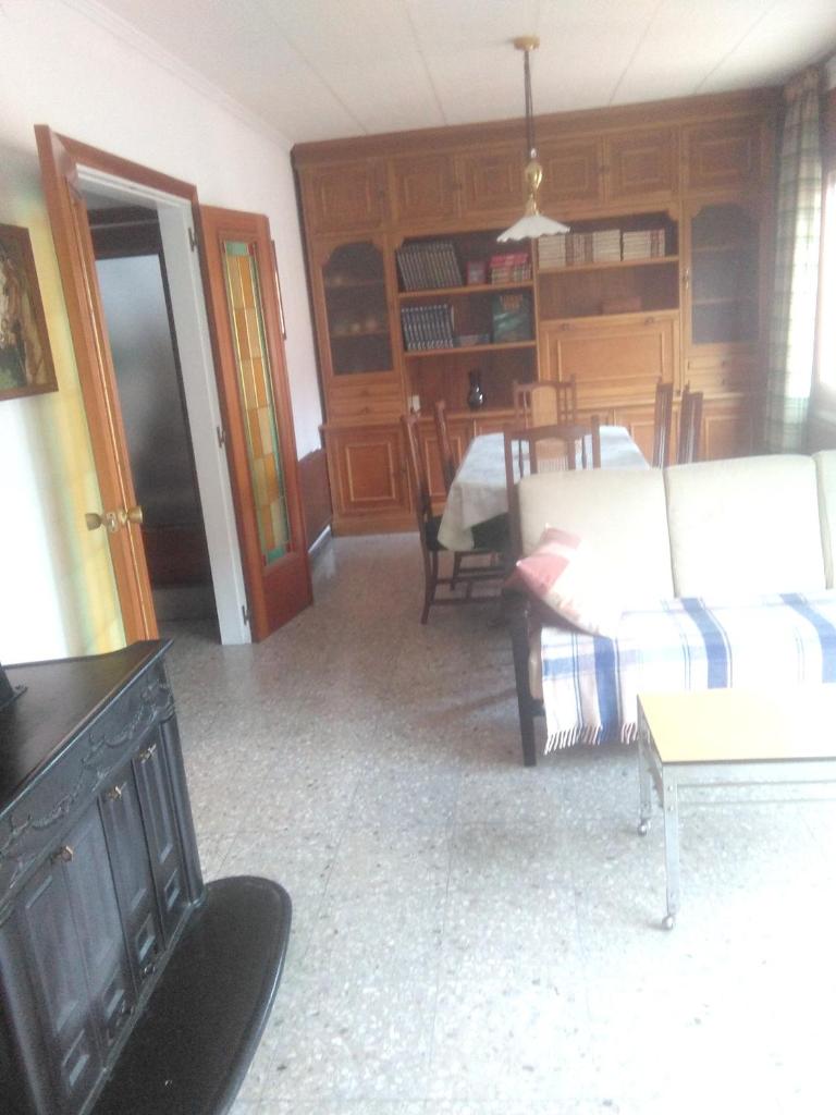 4 bedrooms house with furnished terrace and wifi at Gironella photo 4