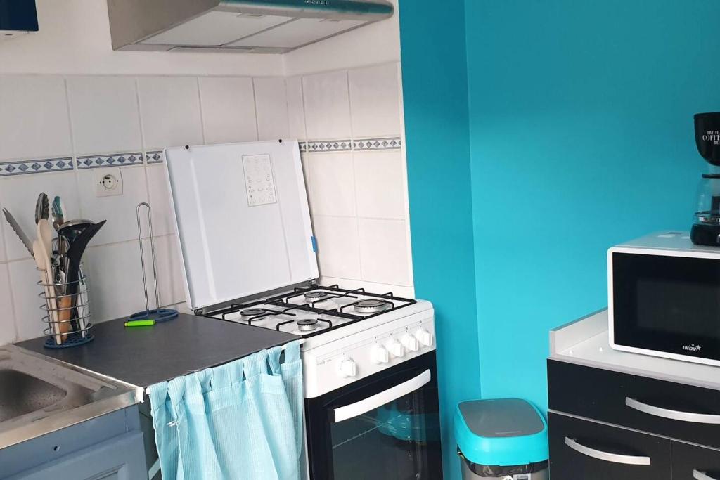 Appartement d'une chambre avec balcon amenage et wifi a Sainte Marie a 1 km de la plage photo 2