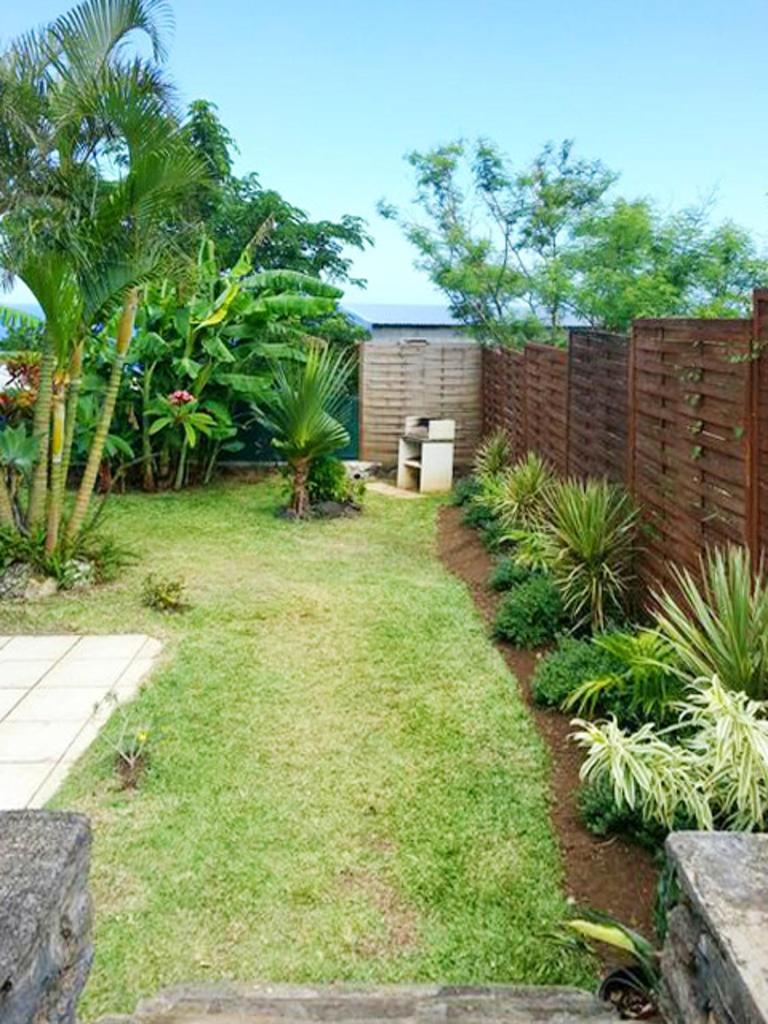 Studio a Saint Leu a 500 m de la plage avec piscine partagee jardin clos et wifi photo 3