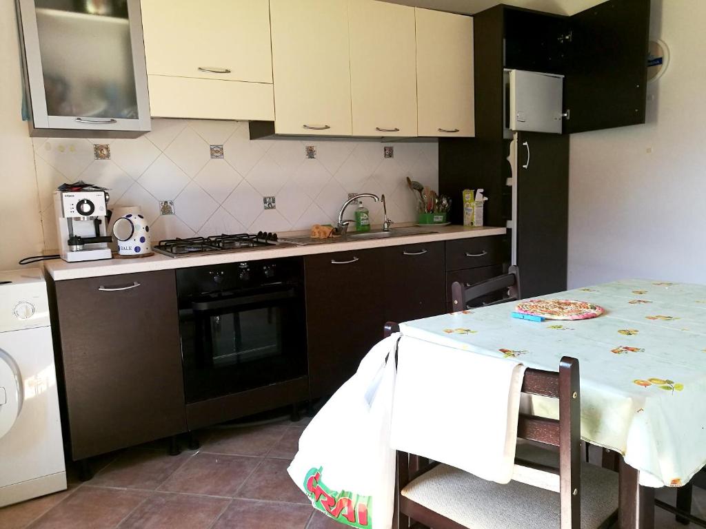3 bedrooms appartement with shared pool enclosed garden and wifi at Partinico 2 km away from the beach photo 4