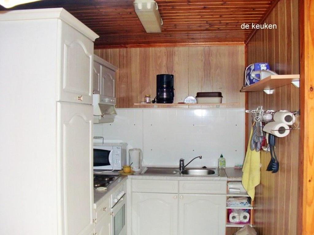 2 bedrooms chalet with enclosed garden and wifi at Tellin photo 2