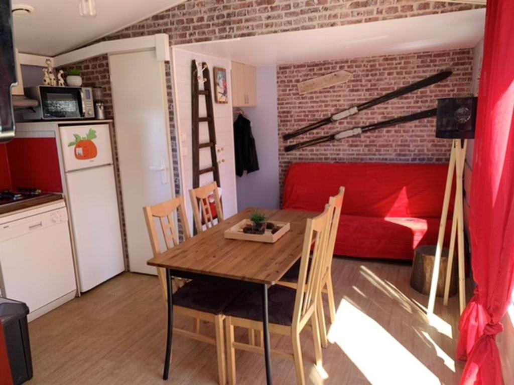 Chalet de 2 chambres avec jardin a Saint Leger les Melezes photo 1