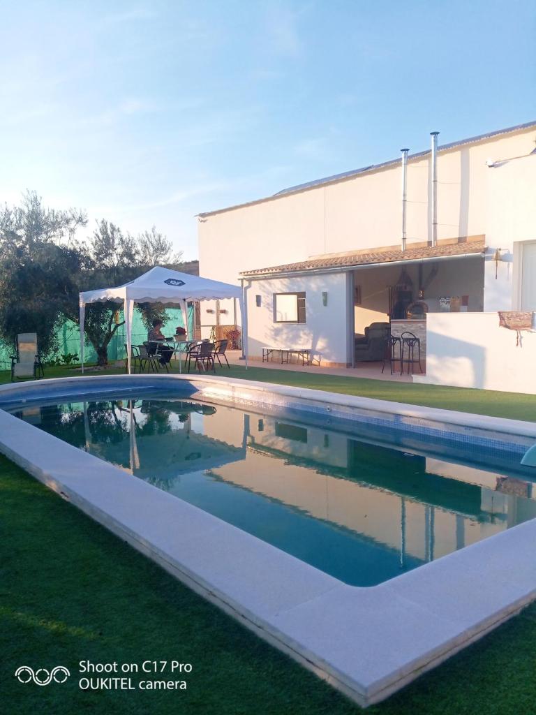 4 bedrooms house with private pool enclosed garden and wifi at Montilla Cordoba photo 4