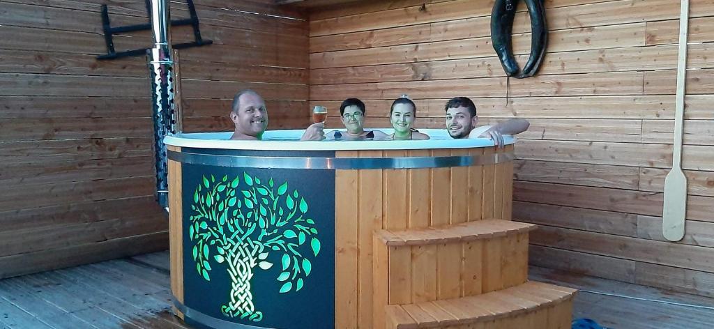 Au Chalet Bain Nordique neuf indépendant calme assuré photo 4