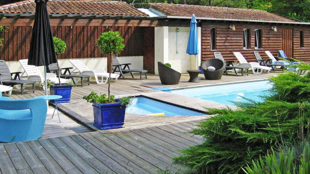 Villa de 4 chambres avec piscine privee jardin amenage et wifi a Saint Vincent de Paul photo 1