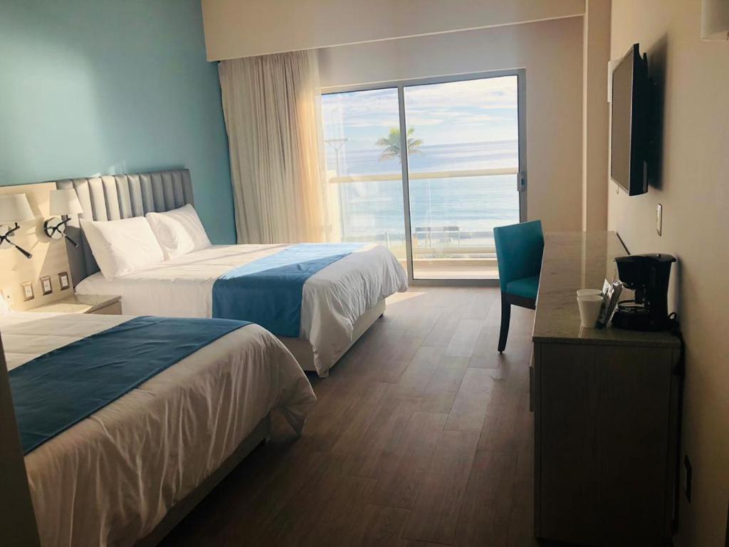 Varali Grand Hotel Room Type - Double Room with Sea View