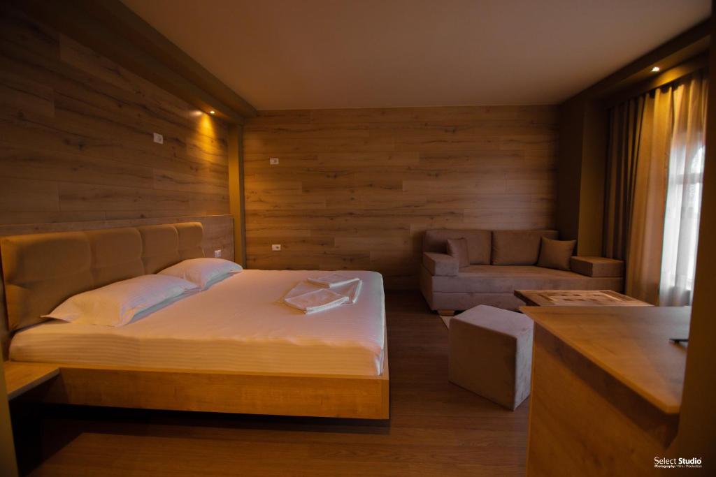 SAHATI Hotel & Restaurant photo 1