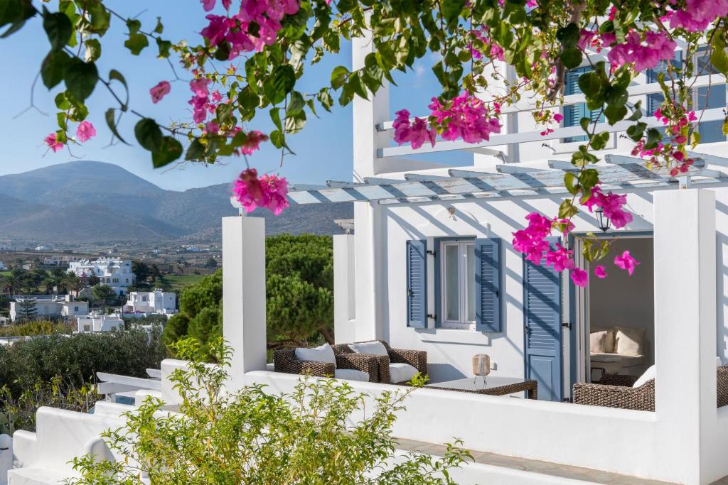Ilios Home, walking distance from Logaras sandy beach, Paros photo 1