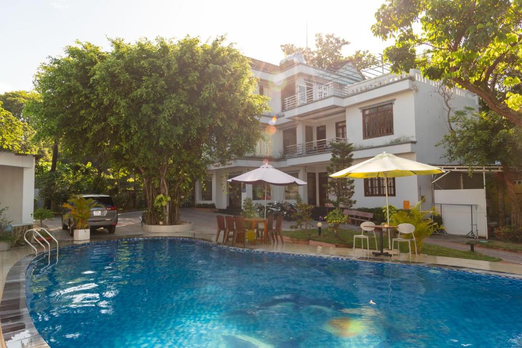 Nhật Lan Resort