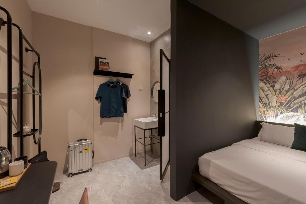 Harper Boutique Hotel at Sutera Avenue Room Type - Standard Queen without Window