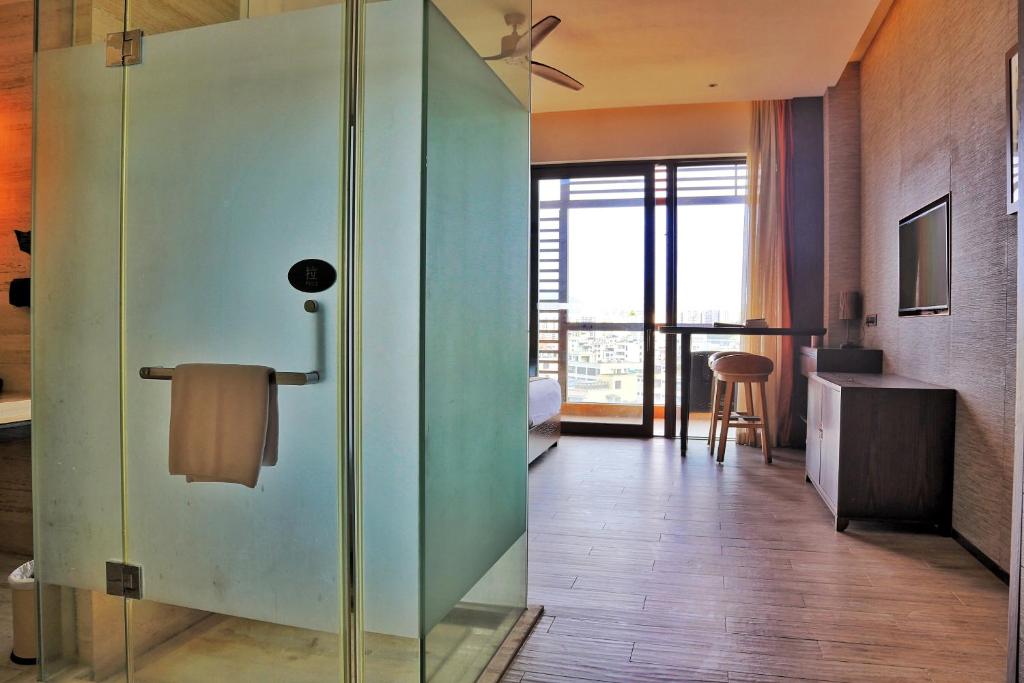 Двухместный (Queen Superior King Room), Mangrove Tree Resort World Sanya Bay- Queen Palm Toawers