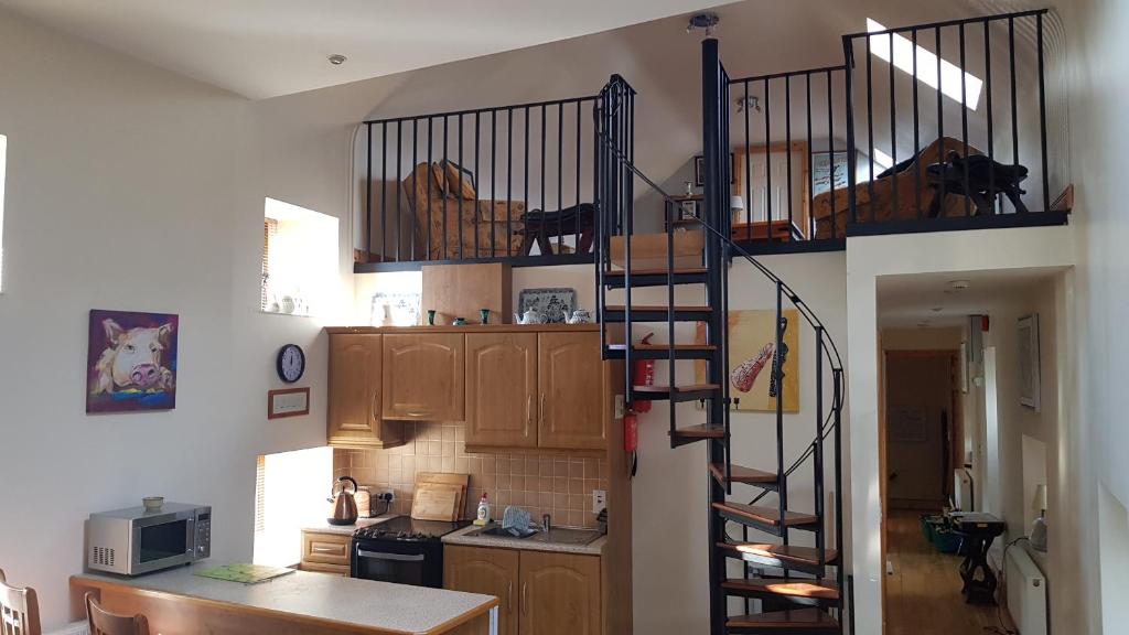 Apartment 3 bedroom banagher town centre photo 1