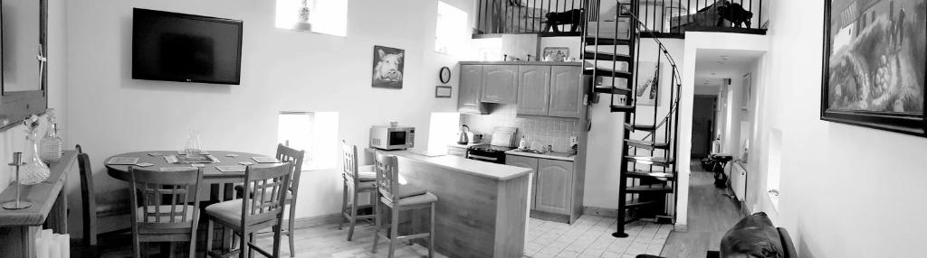 Apartment 3 bedroom banagher town centre photo 2