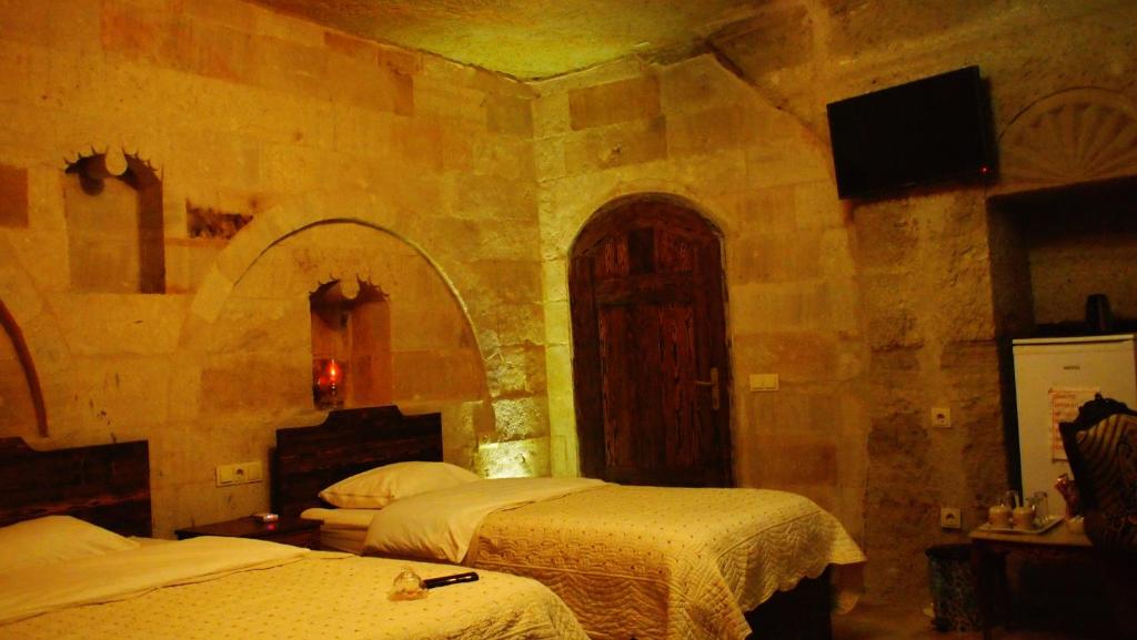 Family Cave Suite Hotel photo 2