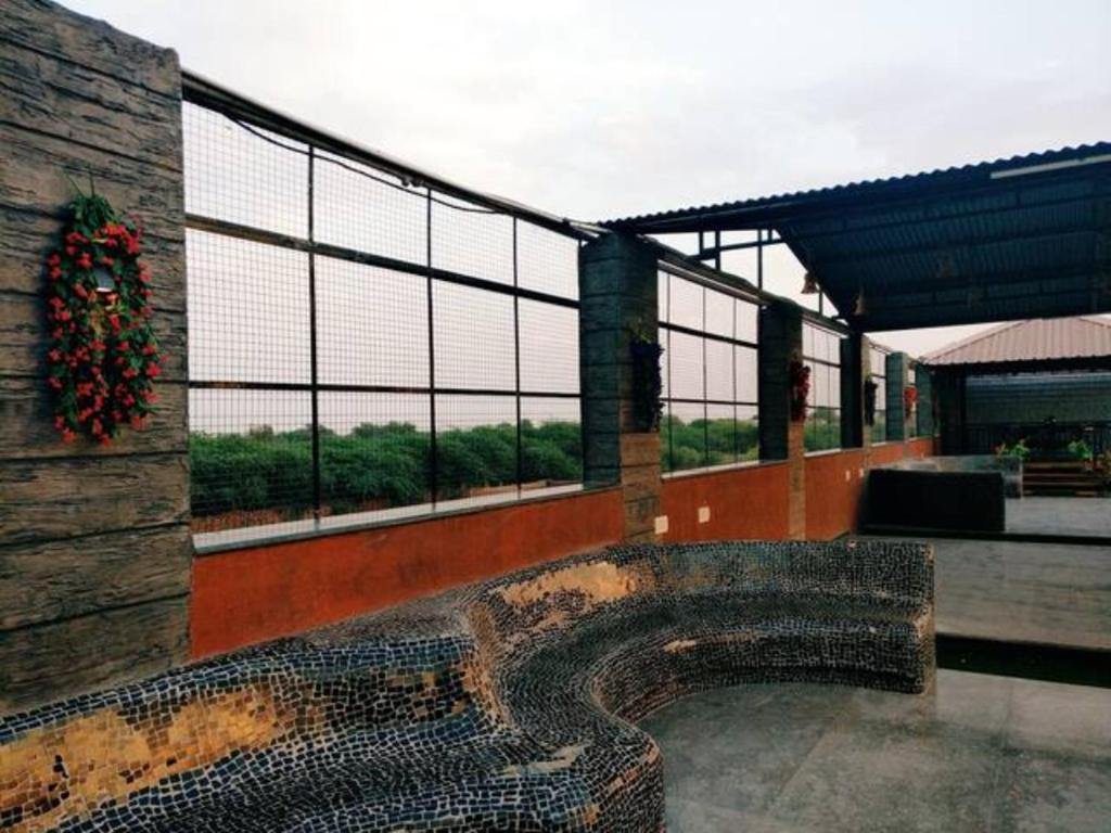 Shivam Palace & Resort photo 2