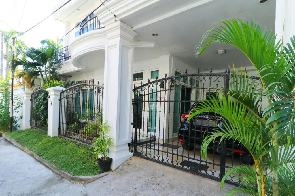 Ge JacMart Homestay Makassar photo 1