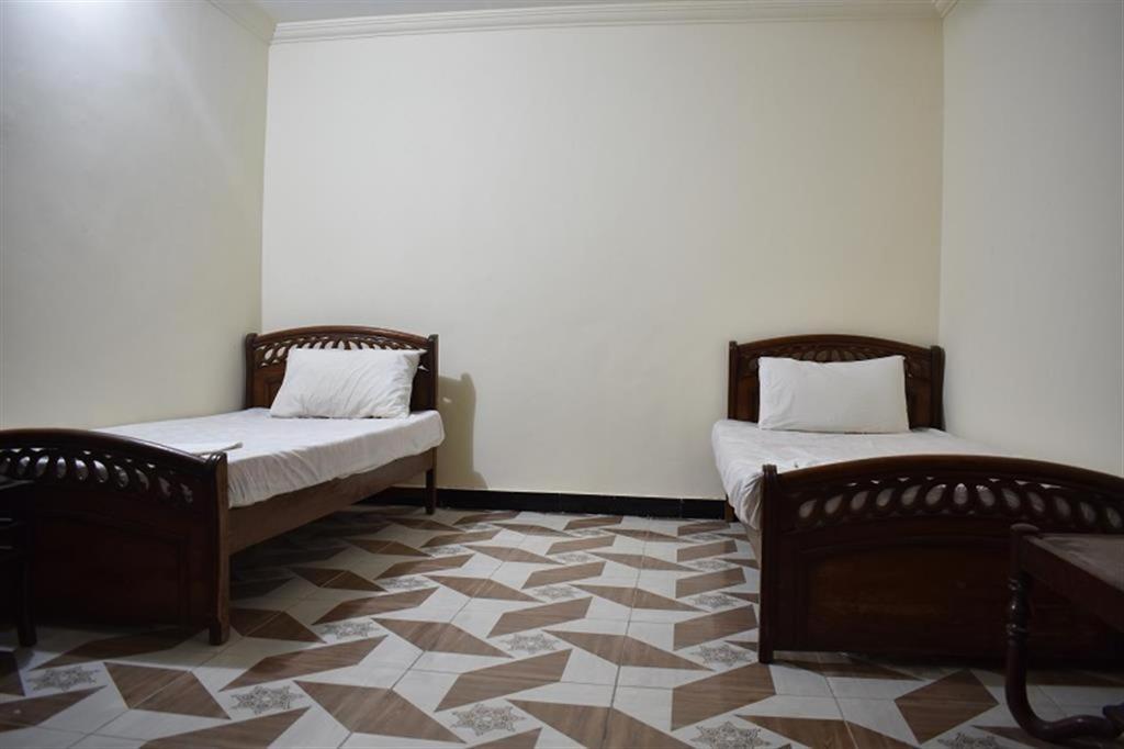 De-Metro Guest House photo 4