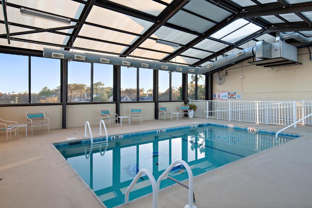 Brighton Suites Hotel image