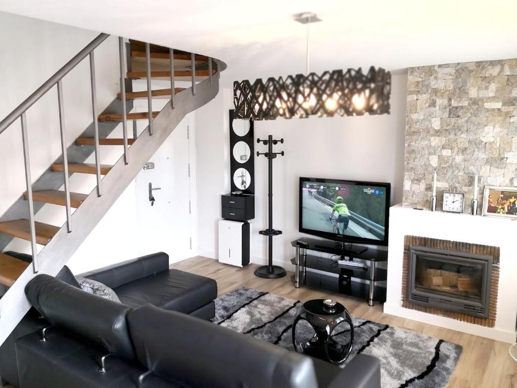 2 bedrooms appartement at Mogro 200 m away from the beach with sea view jacuzzi and furnished terrace photo 1