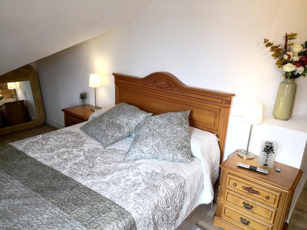 2 bedrooms appartement at Mogro 200 m away from the beach with sea view jacuzzi and furnished terrace photo 4