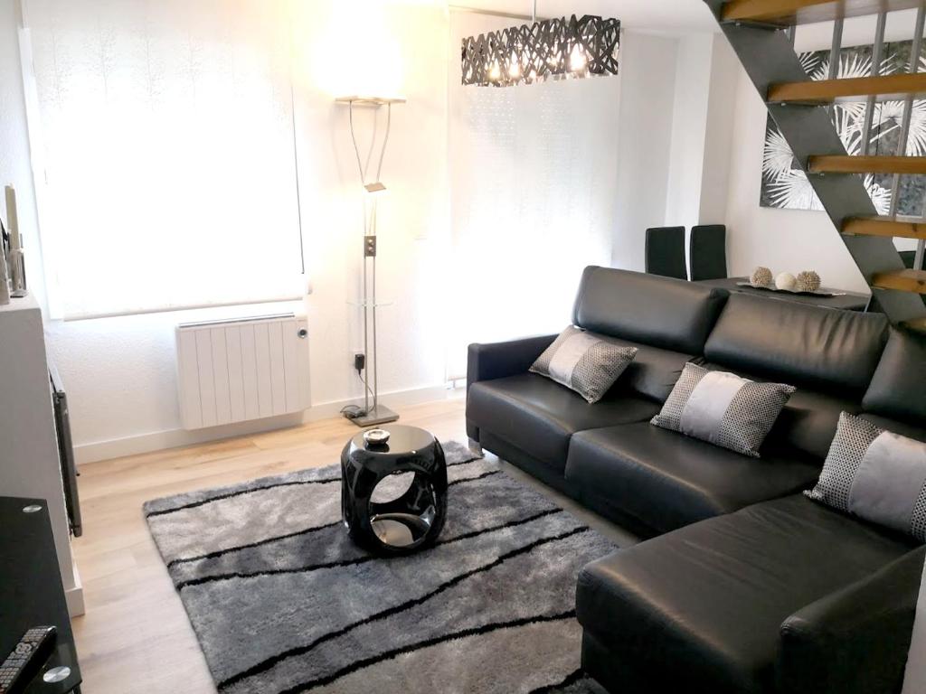2 bedrooms appartement at Mogro 200 m away from the beach with sea view jacuzzi and furnished terrace photo 2