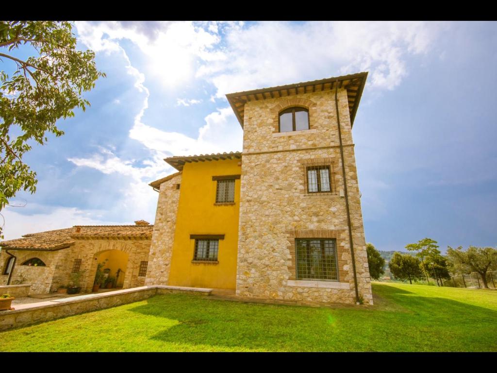 4 bedrooms villa with private pool furnished garden and wifi at Montecampano photo 4