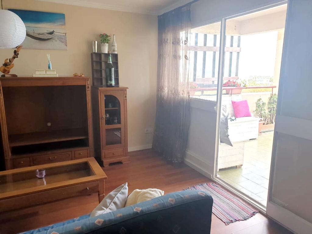 3 bedrooms appartement at La Linea de la Concepcion 500 m away from the beach with sea view furnished balcony and wifi photo 1