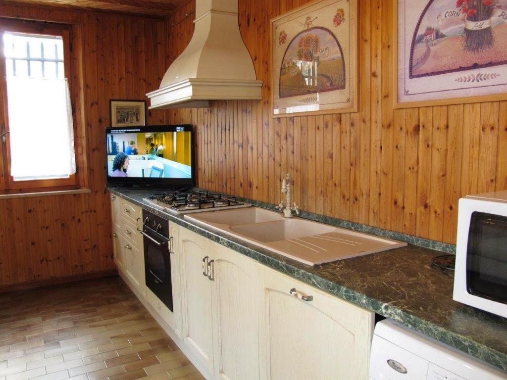 2 bedrooms appartement with shared pool and furnished garden at Ramazzano Le Pulci photo 3