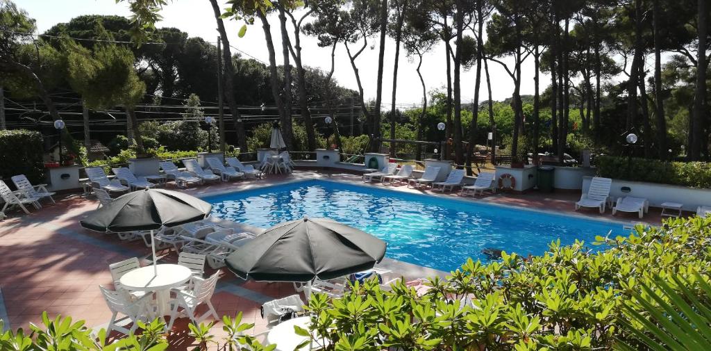 Studio at Castiglioncello 400 m away from the beach with sea view shared pool and enclosed garden photo 1
