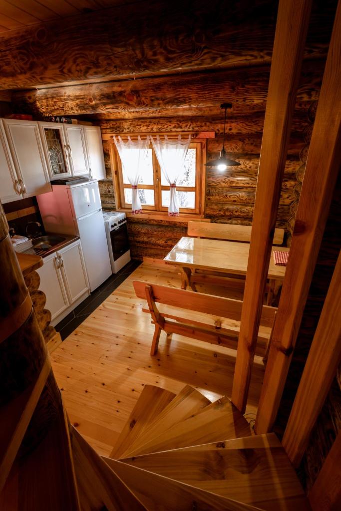 Zlatarske brvnare Zlatar Chalets photo 3