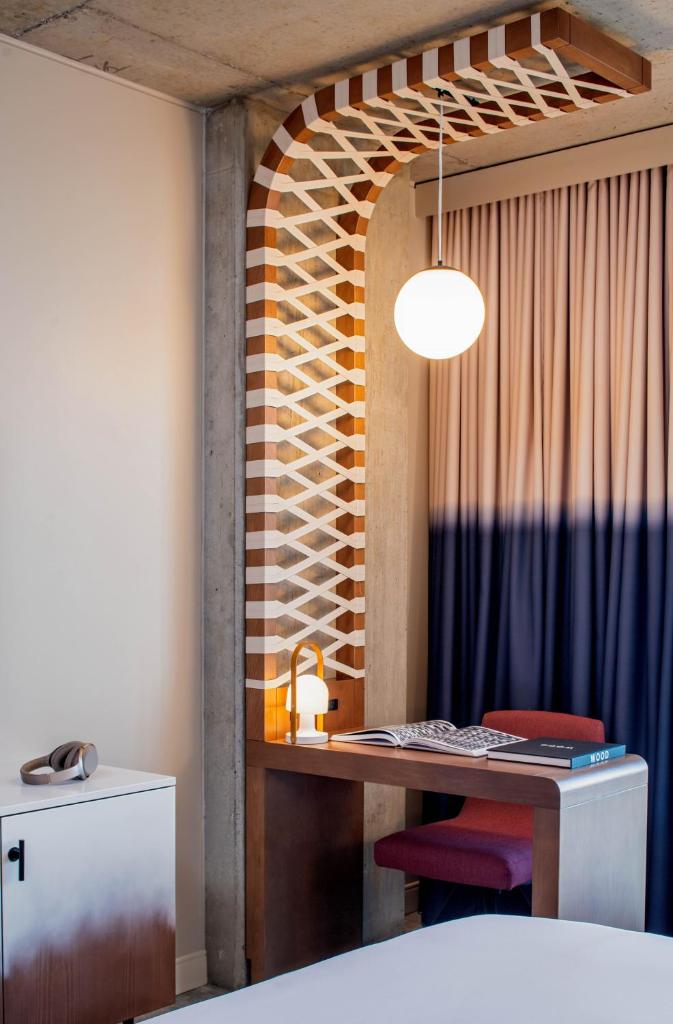 Двухместный (Номер с 1 кроватью размера «king-size» и видом на город), Hyatt Centric Downtown Portland