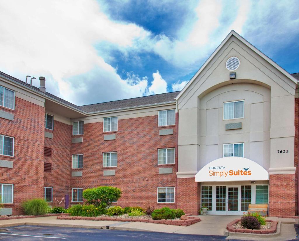 Sonesta Simply Suites Des Moines image