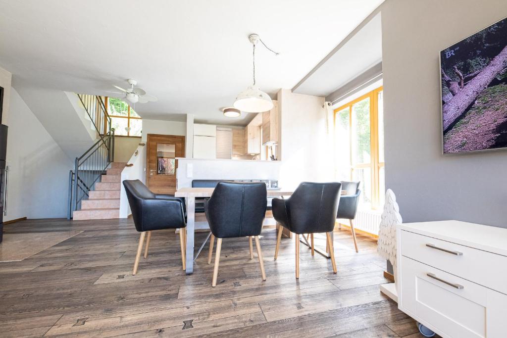 Ferienhaus „Adlerhorst“ eignet sich ideal für die ganze Familie photo 1