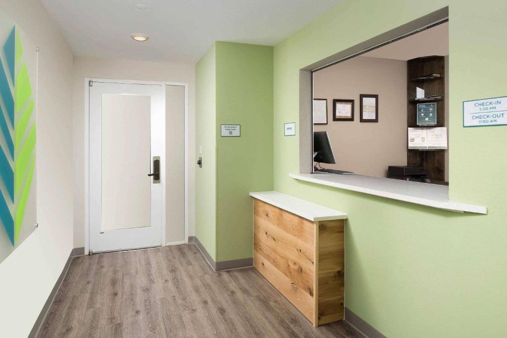 WoodSpring Suites Greenville Central I-85 photo 4