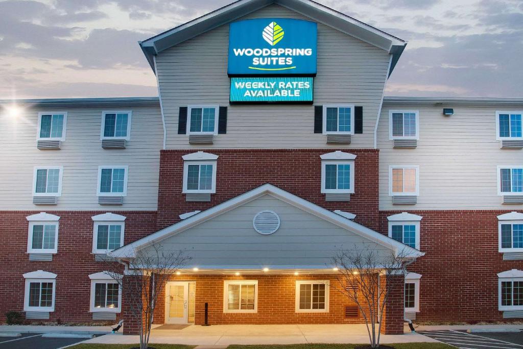 WoodSpring Suites Fredericksburg photo 2