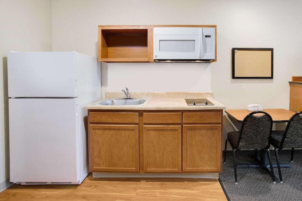 WoodSpring Suites Virginia Beach photo 3