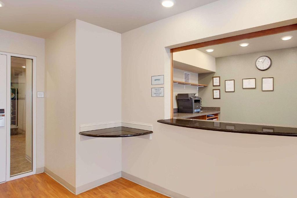 WoodSpring Suites Chesapeake-Norfolk Greenbrier photo 4