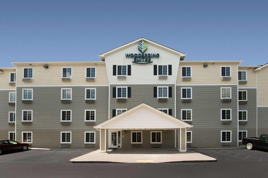 WoodSpring Suites Greenville Simpsonville image