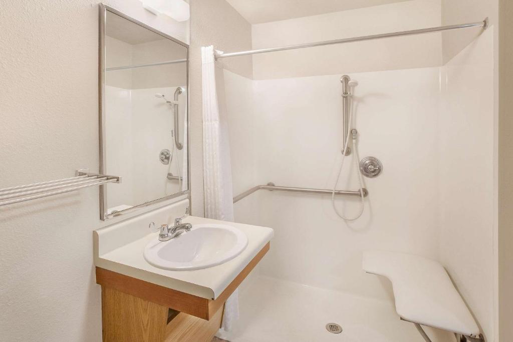 WoodSpring Suites Amarillo East I-40 photo 3