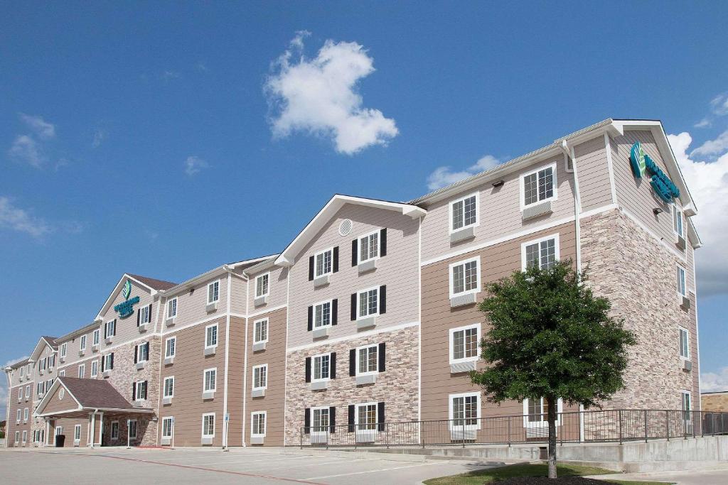 WoodSpring Suites College Station photo 3