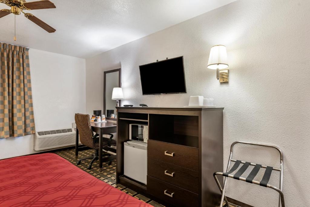 Econo Lodge La Junta photo 3