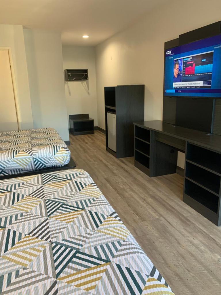 Двухместный (Номер с 2 кроватями размера «queen-size» – Для некурящих), Motel 6 San Diego Airport/Harbor